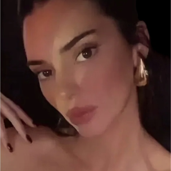 Vintage 18K gold plated chunky Dome drop earrings - Picture 3 of 8